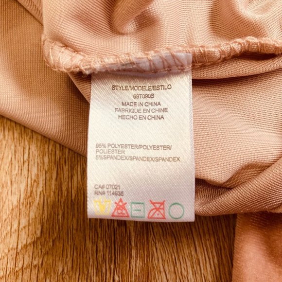 Lord & Taylor Design Lab rose pink velvet cropped hoodie - Picture 5 of 6